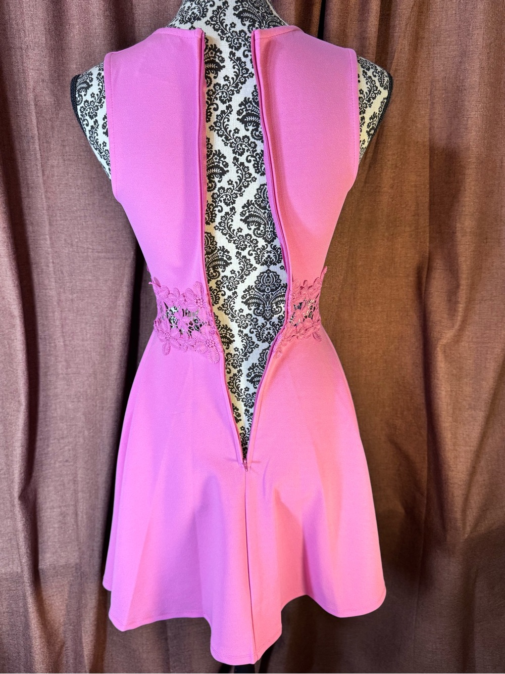 B. Darlin Pink Sleeveless Lace-Waist Fit & Flare Dress size 1/2 - Picture 8 of 11